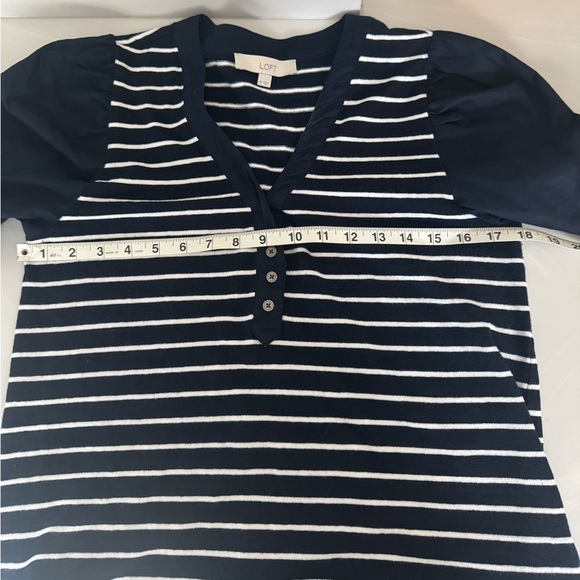 LOFT Black and White Striped Knit Top US M - Picture 7 of 9